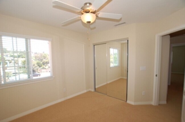 Building Photo - Great Condo in "The Bluffs" Community of Coastal Carlsbad!!