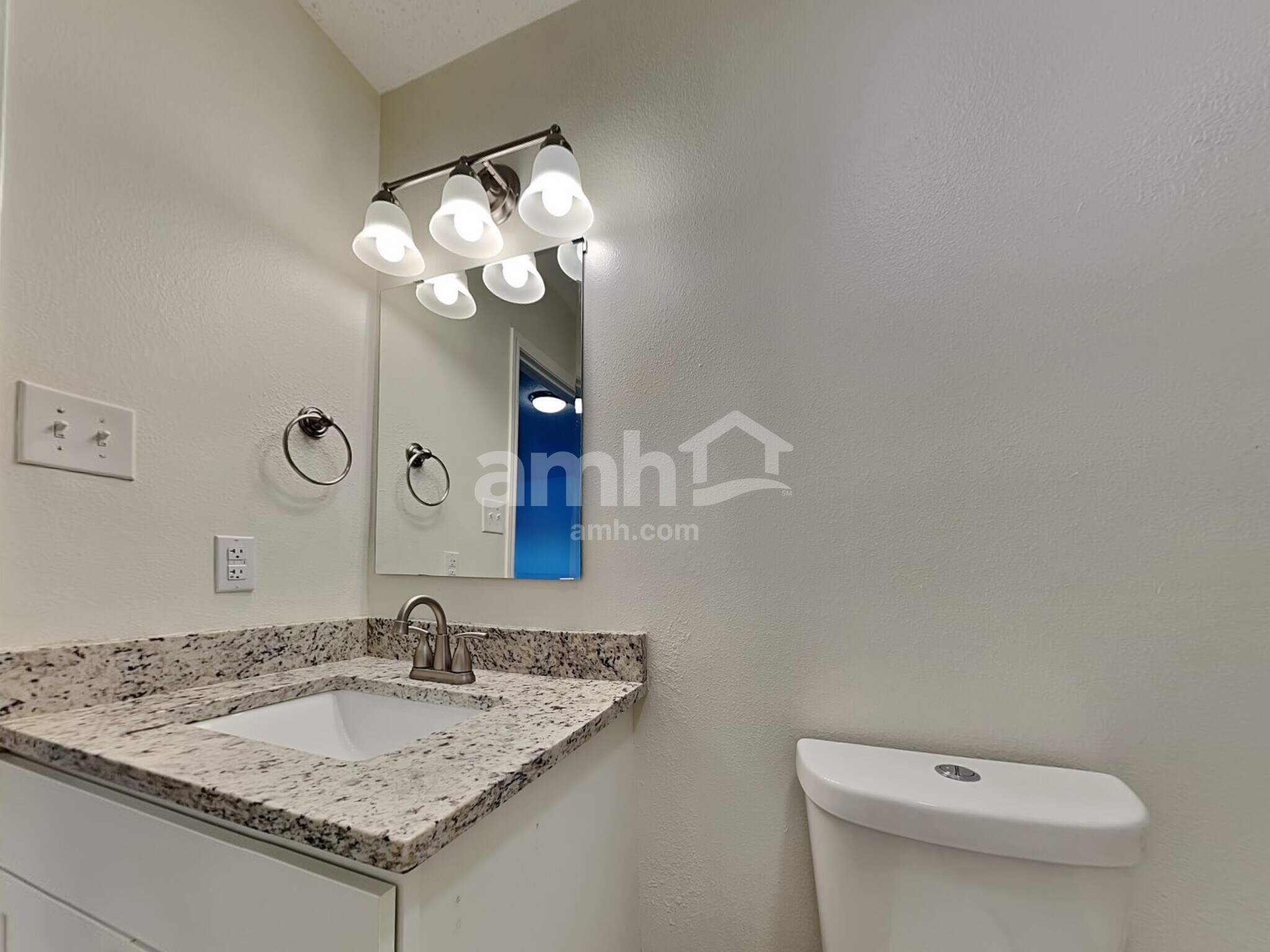 Building Photo - 9951 Sapphire Berry Ln