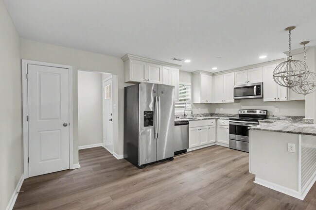 Building Photo - 6324 Grimes Ave
