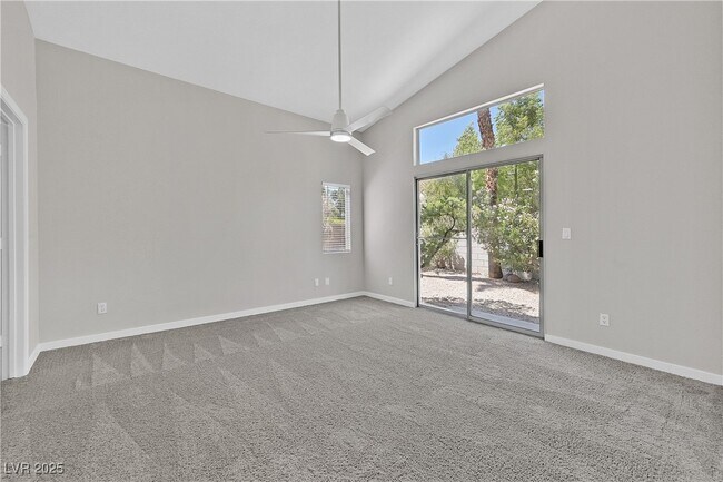 Building Photo - 55 Durango Station Dr