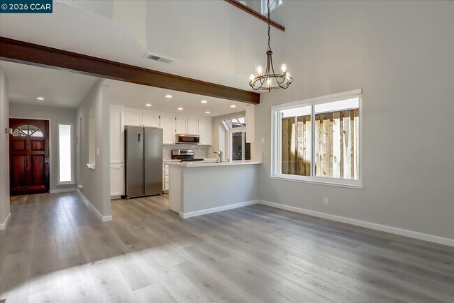 Building Photo - 1539 Trimingham Dr