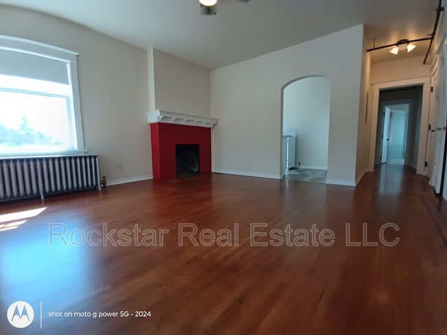 Building Photo - 814 S Lincoln St