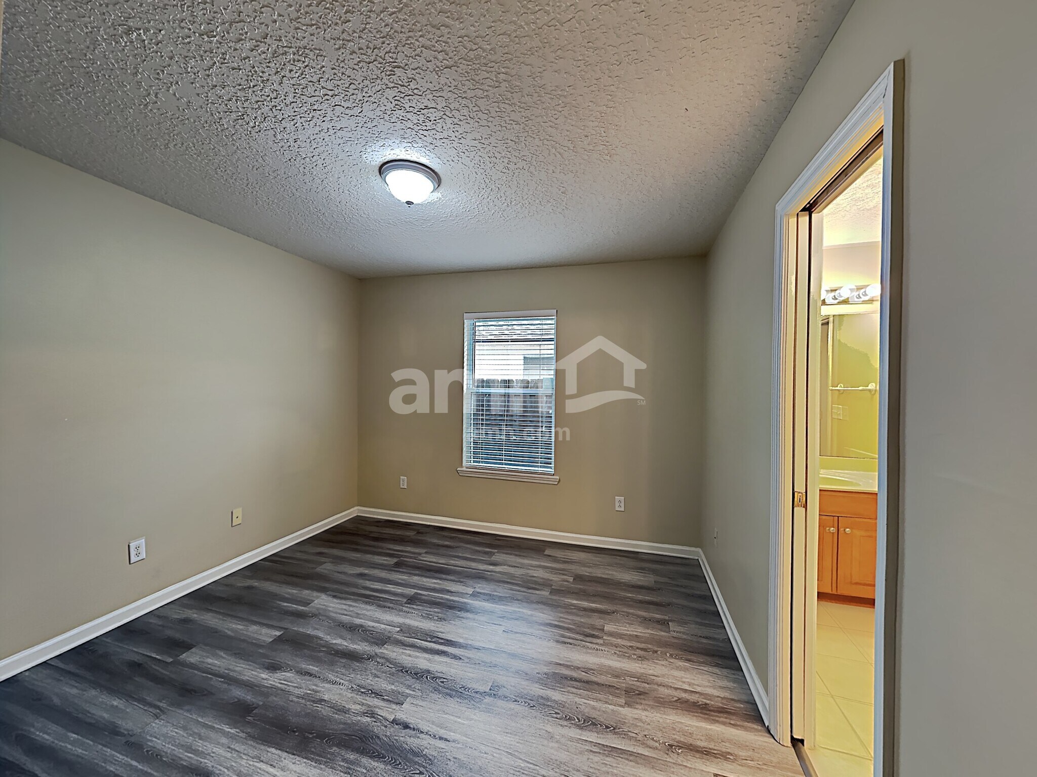 Building Photo - 1333 Sylvie Ln