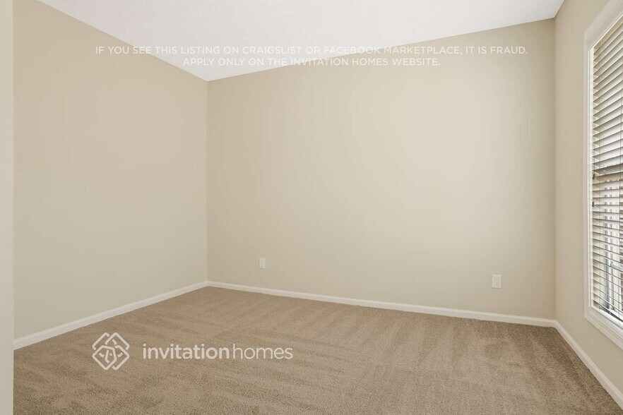 Building Photo - 76 Laurelton Cir
