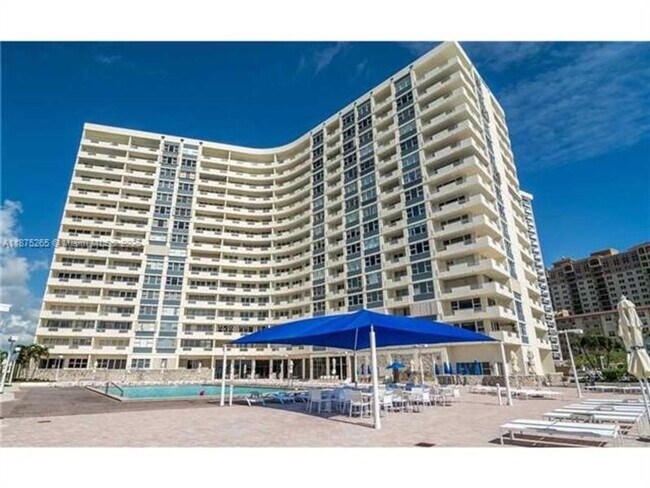 Building Photo - 3180 S Ocean Dr