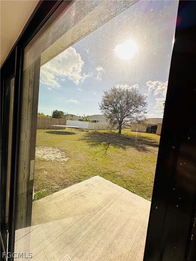 Building Photo - 3020 Skyline Blvd