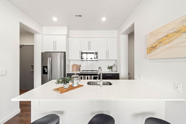 Interior Photo - Mile High Apartments