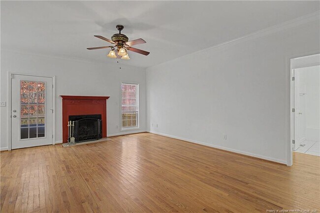 Building Photo - 42 Lotus Ln