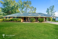 Building Photo - 520 Dogwood Ln