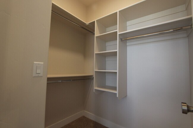 Building Photo - Brand New - Never Lived In!  (Location, Location Location)