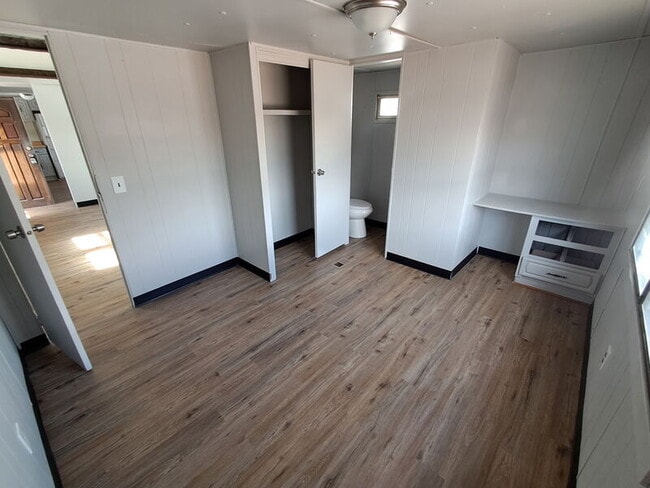 Building Photo - 2303 S Greeley Hwy
