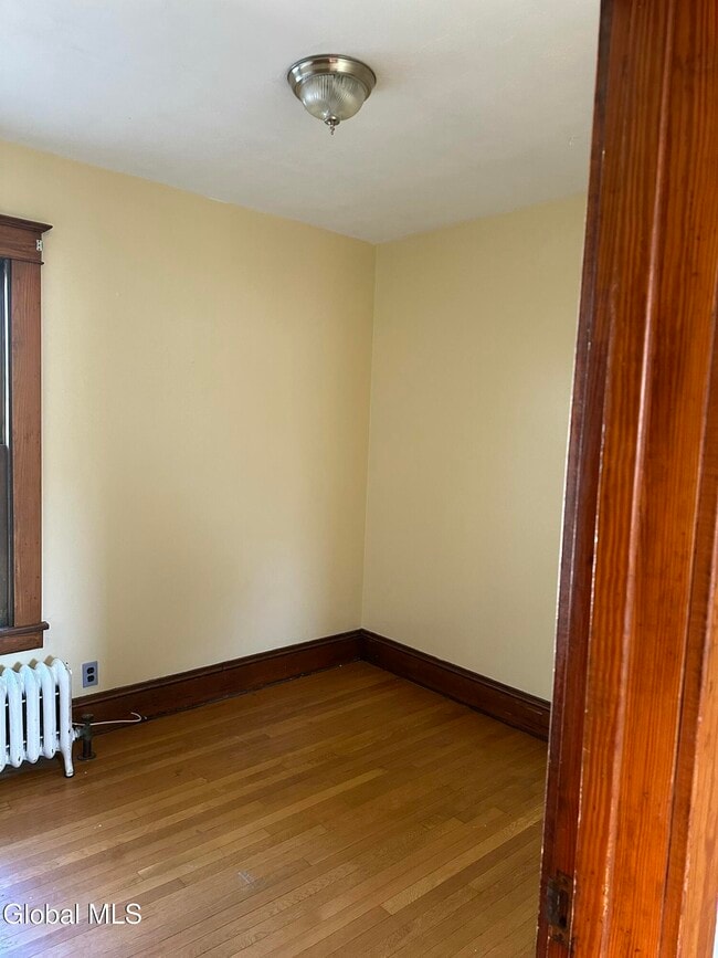 Building Photo - 65 Ten Eyck Ave