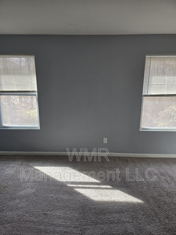 Building Photo - 912 Sherman St