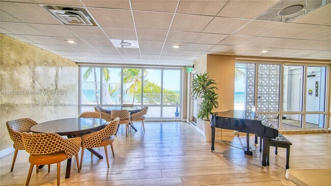 Building Photo - 3500 Galt Ocean Dr