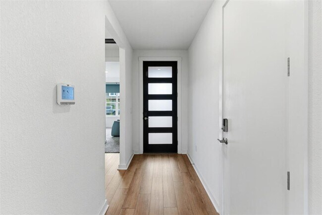 Building Photo - 105 Nuntree Cv