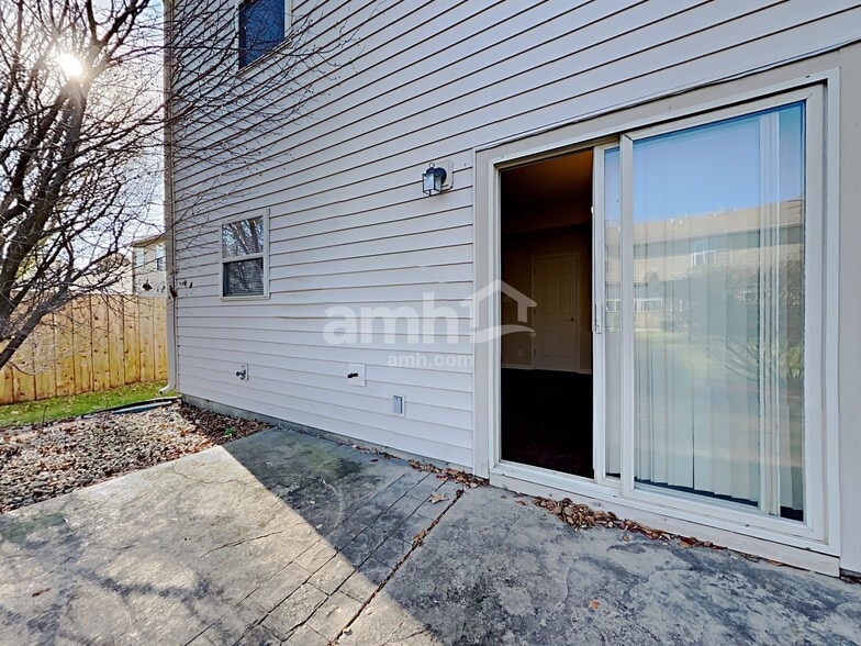 Building Photo - 13041 Rawlings Ct