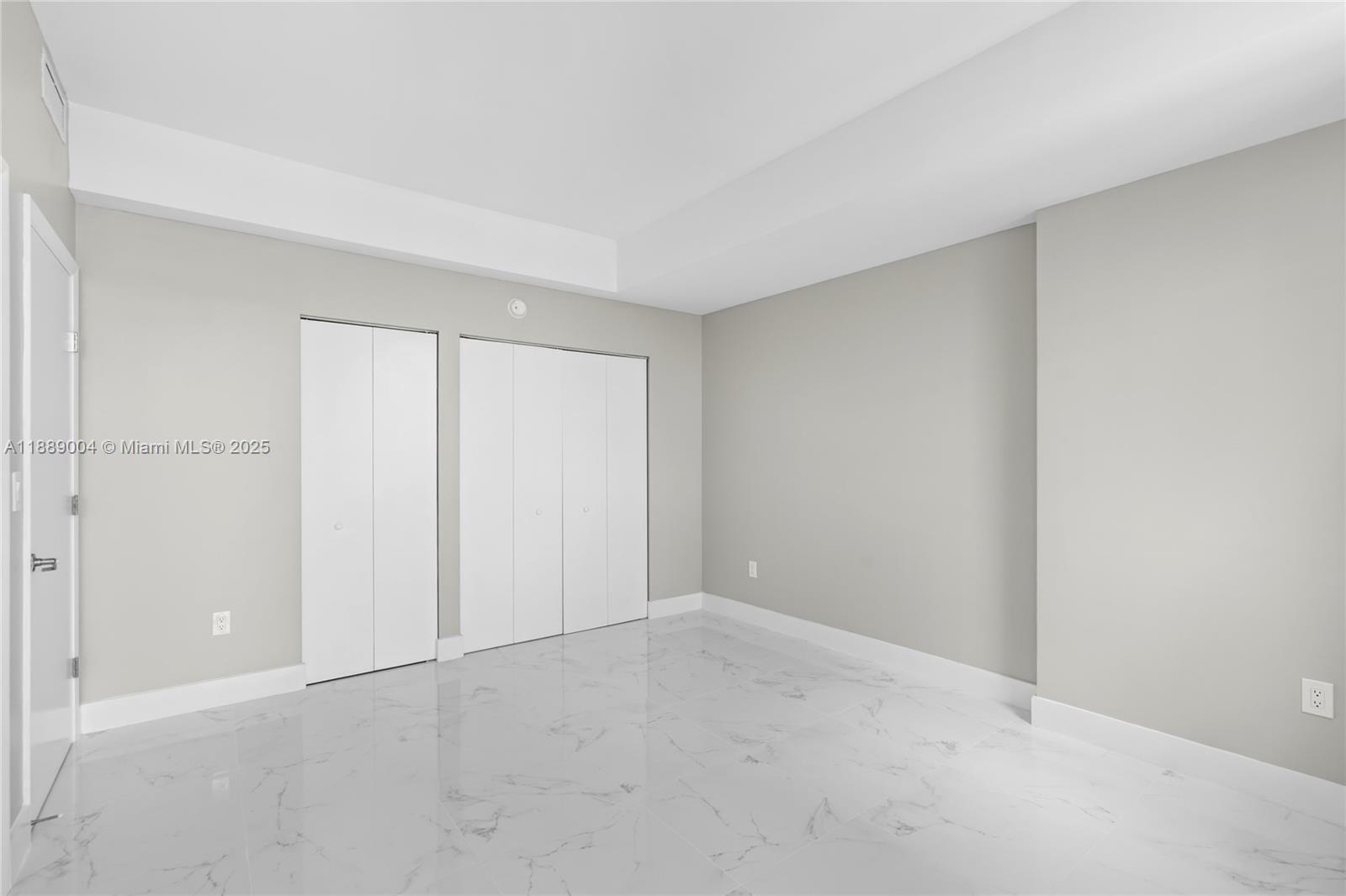 Building Photo - 92 SW 3rd St