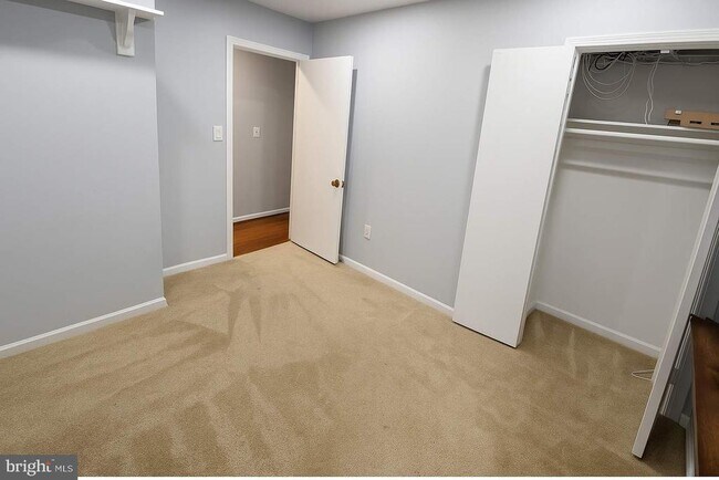 Building Photo - 8905 Bluffwood Ln