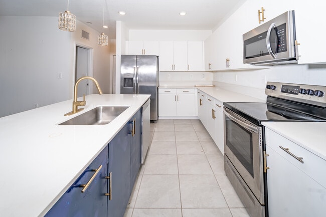 Building Photo - 21331 SW 127th Ct