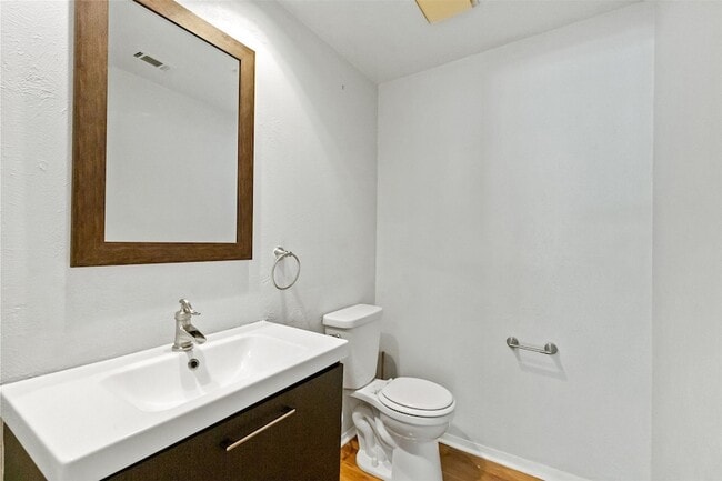 Building Photo - 6530 Copper Creek Dr
