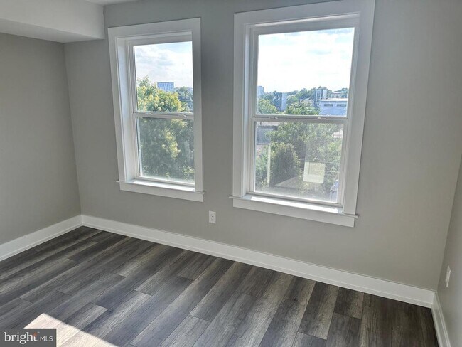 Building Photo - 2240 N 2nd St