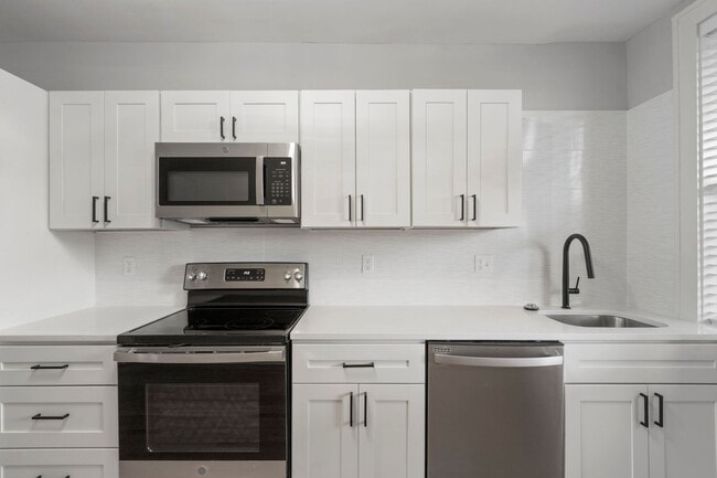 Interior Photo - 6201 Arsenal through 3051 Clifton