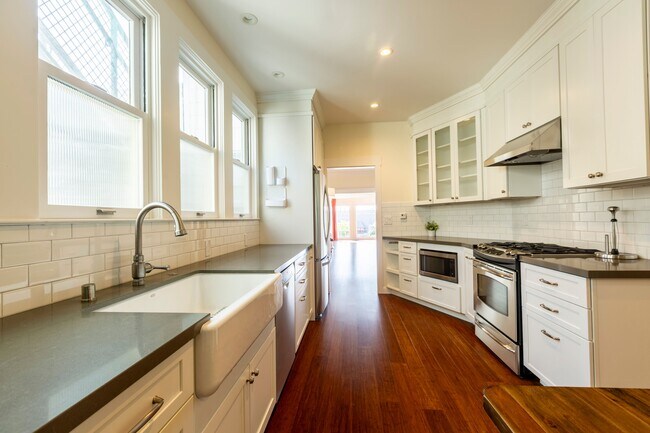 Building Photo - 354 Arguello Blvd