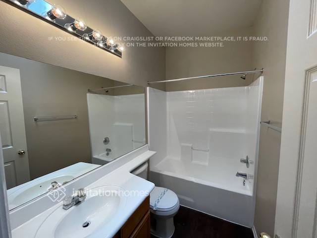 Building Photo - 12813 Westbury Dr