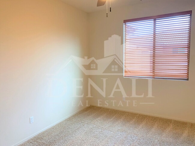 Building Photo - 3836 S Whitman