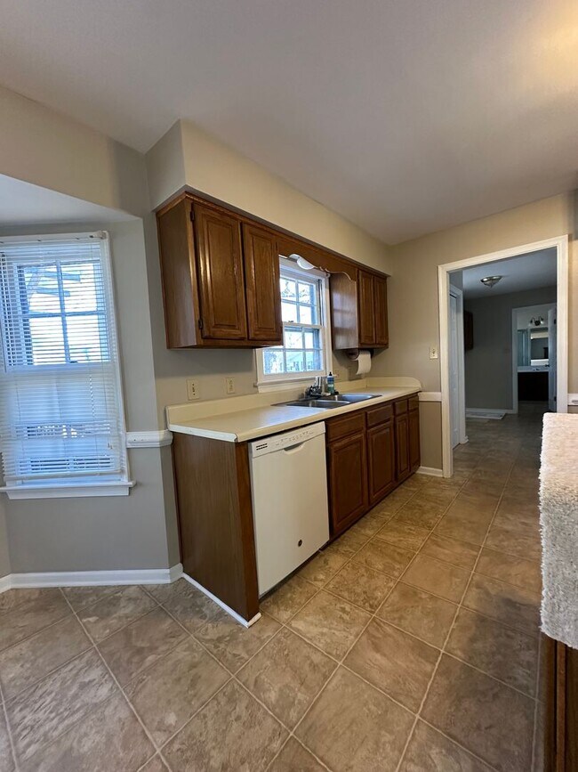 Building Photo - Virginia Beach-Wesleyan Pines Single Famil...