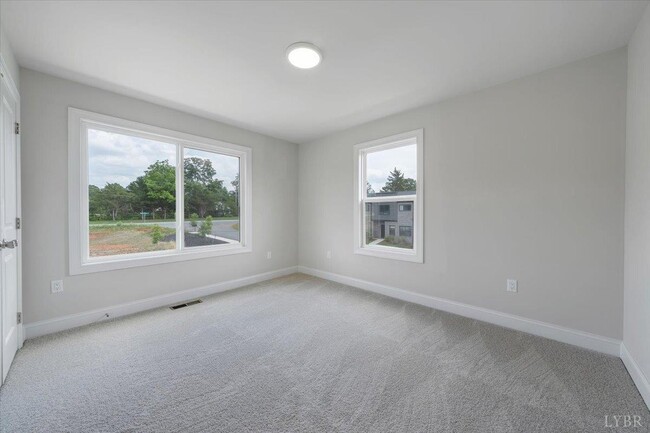 Building Photo - 84 Shotman Rd