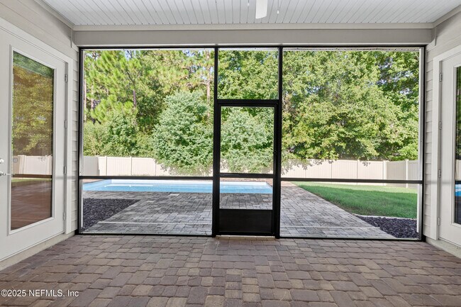 Building Photo - 215RENT Carina Trl
