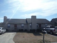 Building Photo - 214 Wyndham Cir