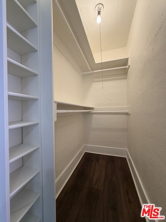 Building Photo - 1351 N McCadden Pl