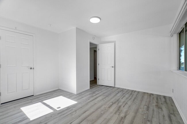 Building Photo - Beautiful 4bed 2bath Home in Renton