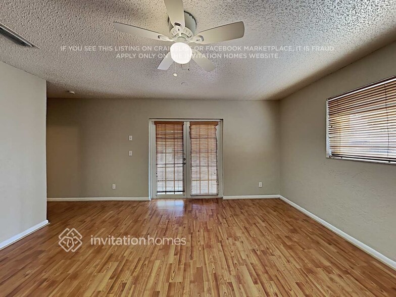 Building Photo - 9210 SW 49th St