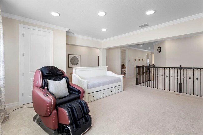 Building Photo - 8000 Leaf Grv Cir