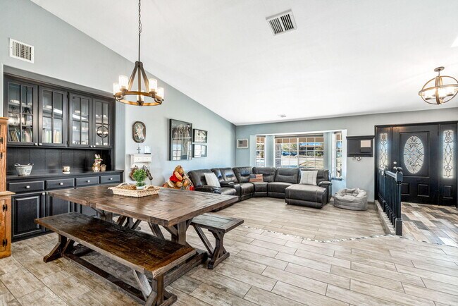 Building Photo - 51025 Burns Canyon Rd