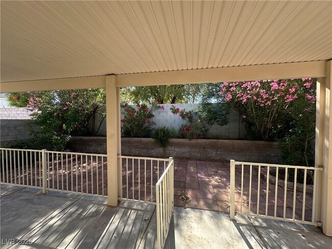 Building Photo - 9959 Perceval St