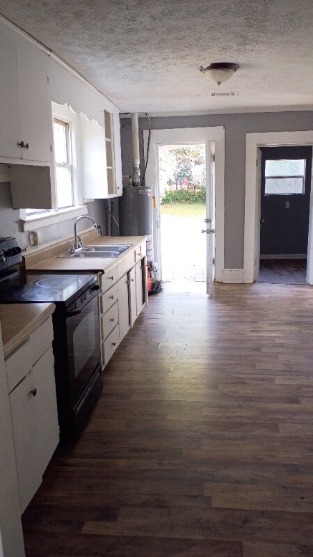 Building Photo - 1844 Christian Ave