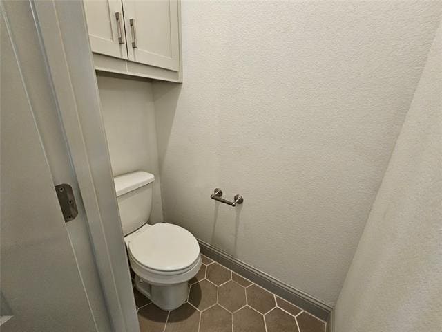 Building Photo - 3216 Southampton Dr