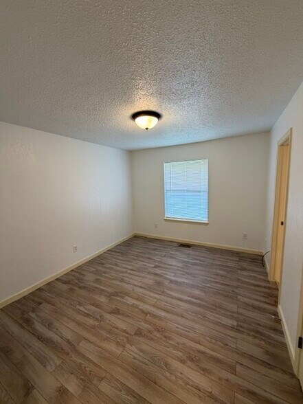 Building Photo - 12301 Arrowhead Ter