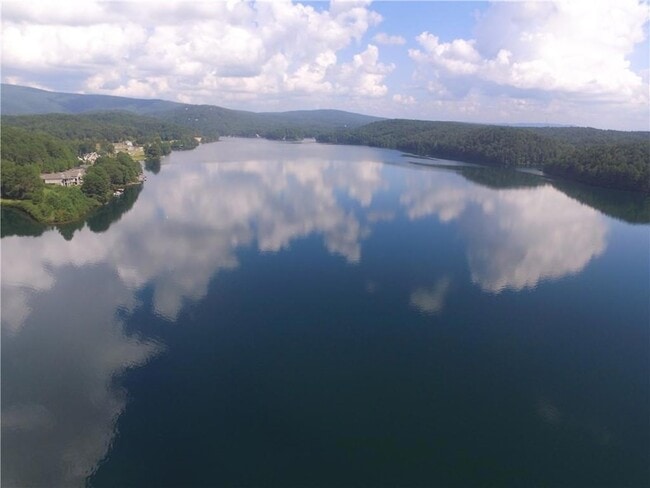 Building Photo - 114 Cherokee Dr S