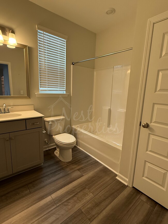 Building Photo - 143 Brockway Dr