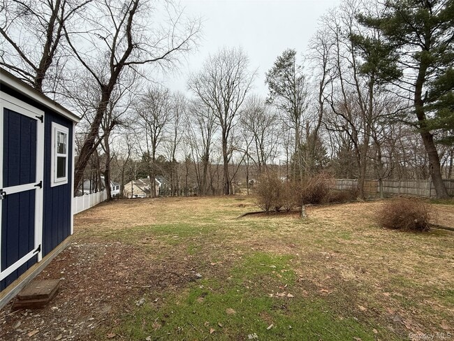 Building Photo - 16 Minkel Rd