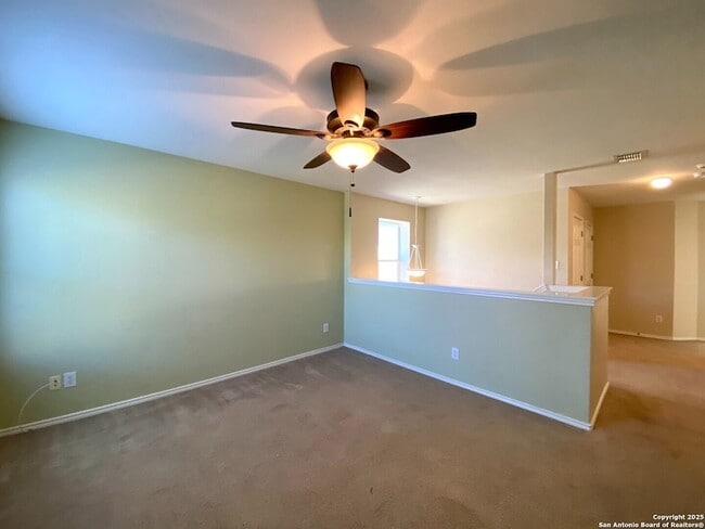 Building Photo - 215 Coopers Hawk