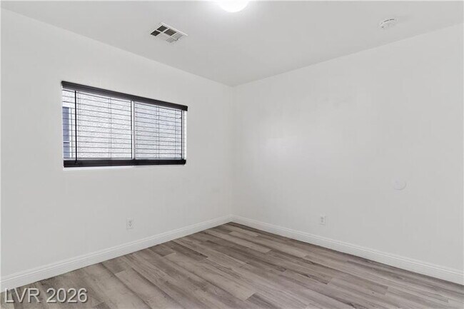 Building Photo - Beautiful North Las Vegas