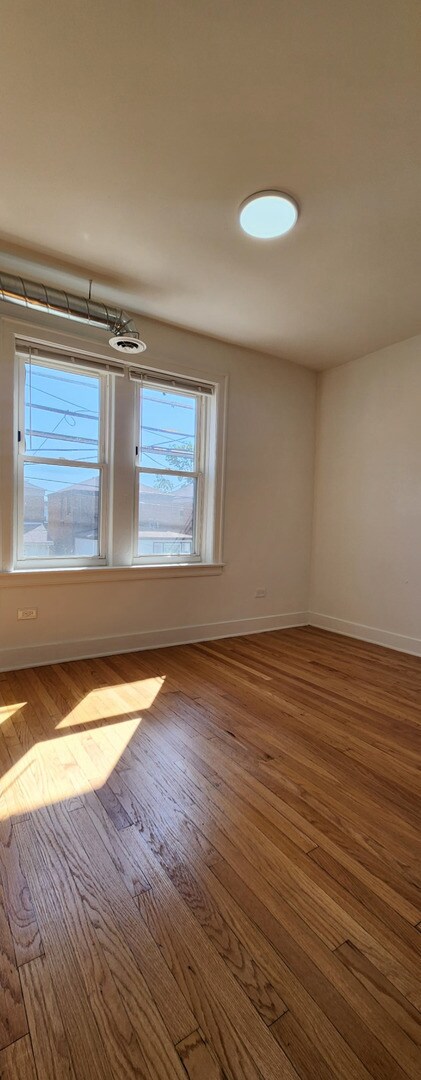 Building Photo - 1553 W 94th St