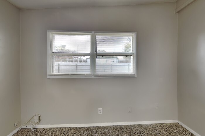Building Photo - 1703 Carnegie Cir
