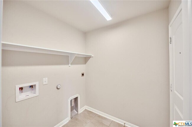 Building Photo - 3401 Addison St